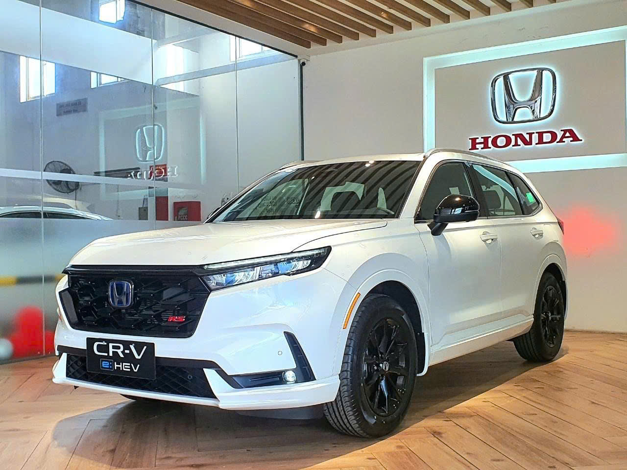 Honda CR-V RS Màu trắng 